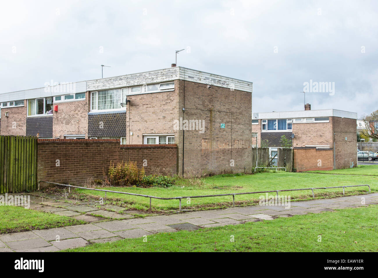 Uk council estates hires stock photography and images Alamy