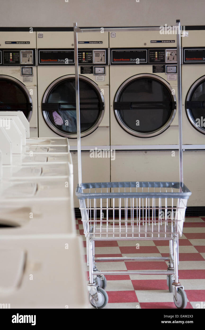 Laundromat dryers hires stock photography and images Alamy