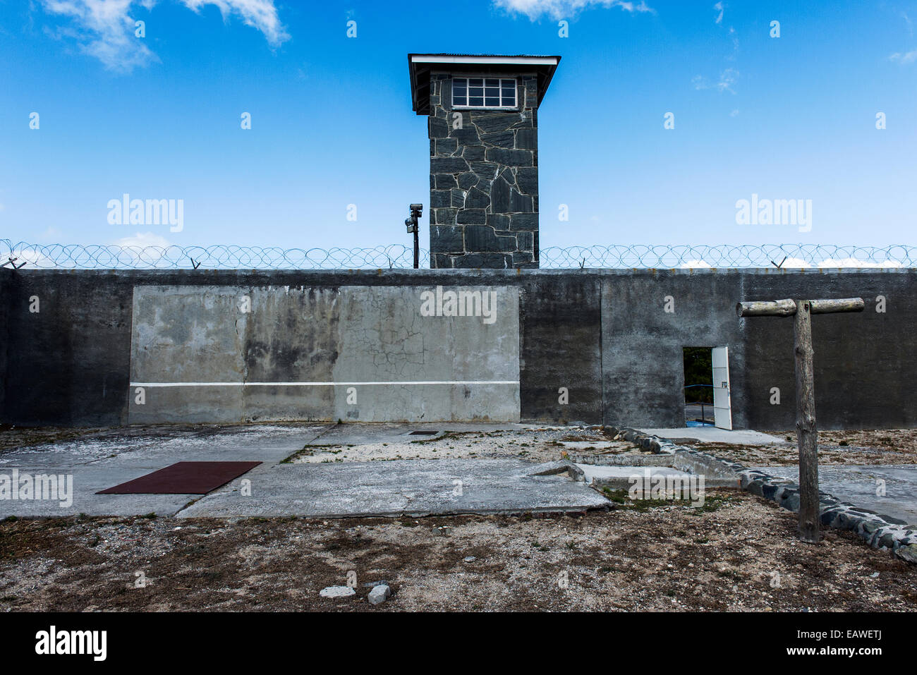 Prison yard hires stock photography and images Alamy