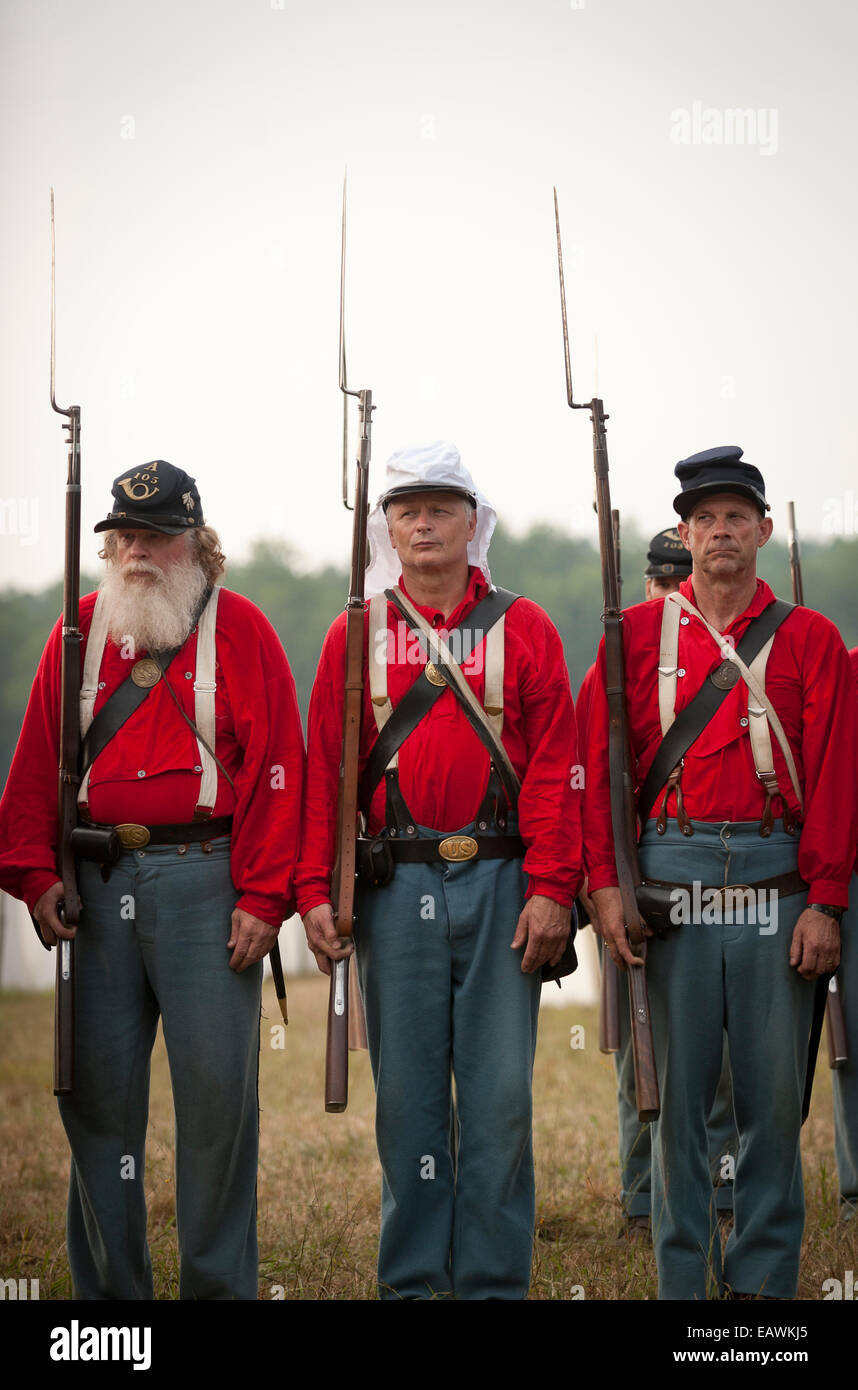 Yankee Soldiers Stand Attention Well Worn Stock Photo 31311121