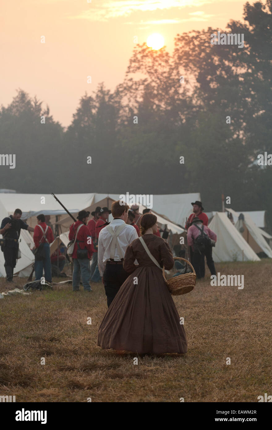 Civil war couple hi-res stock photography and images - Alamy