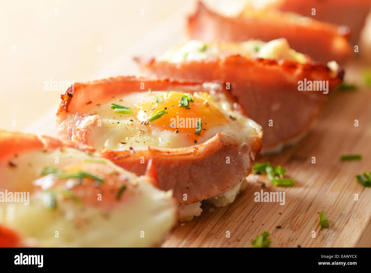 Egg and bacon cupcakes served and ready to eat Stock Photo Alamy