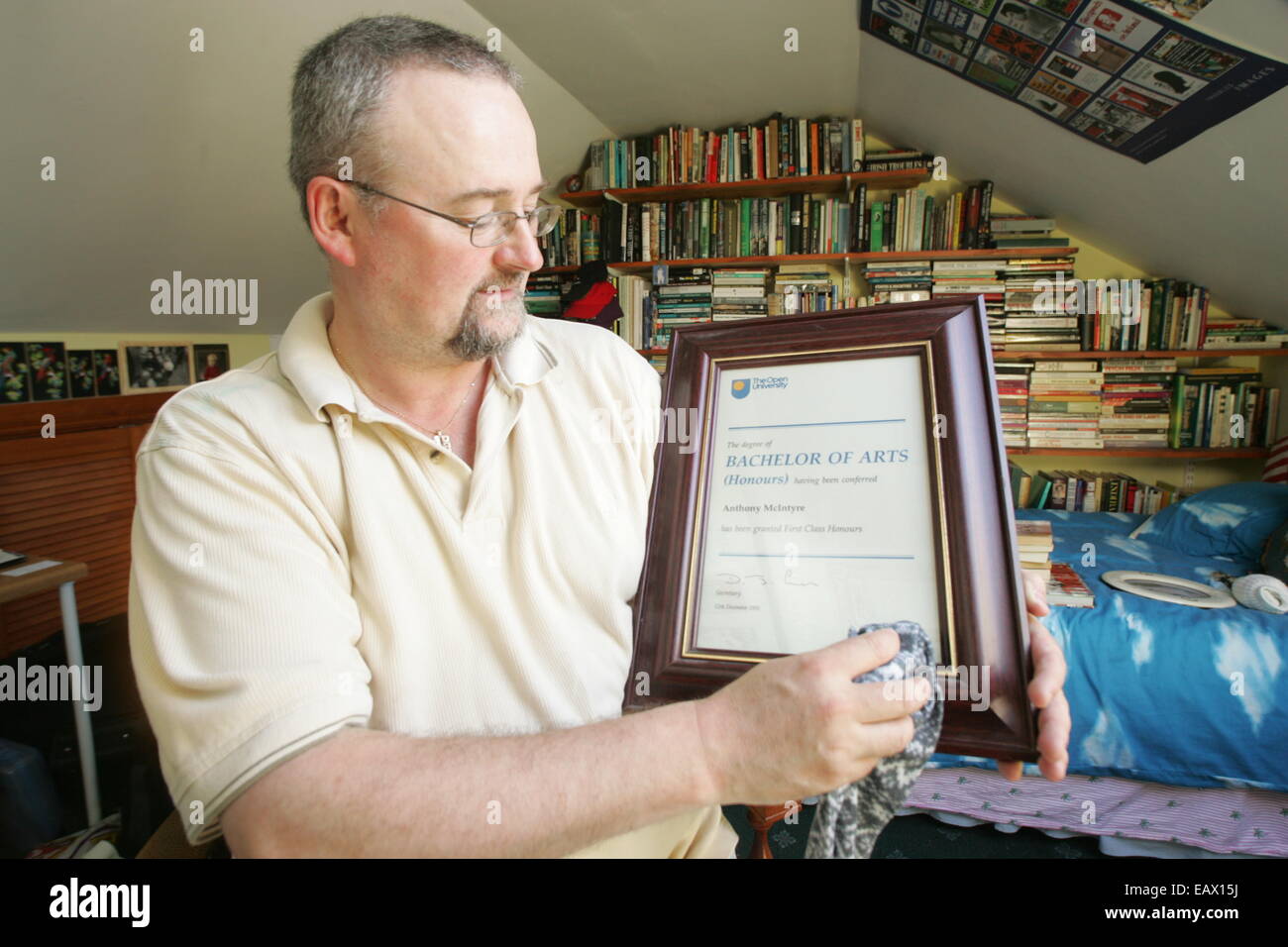 Anthony McIntyre is a former Provisional Irish Republican Army