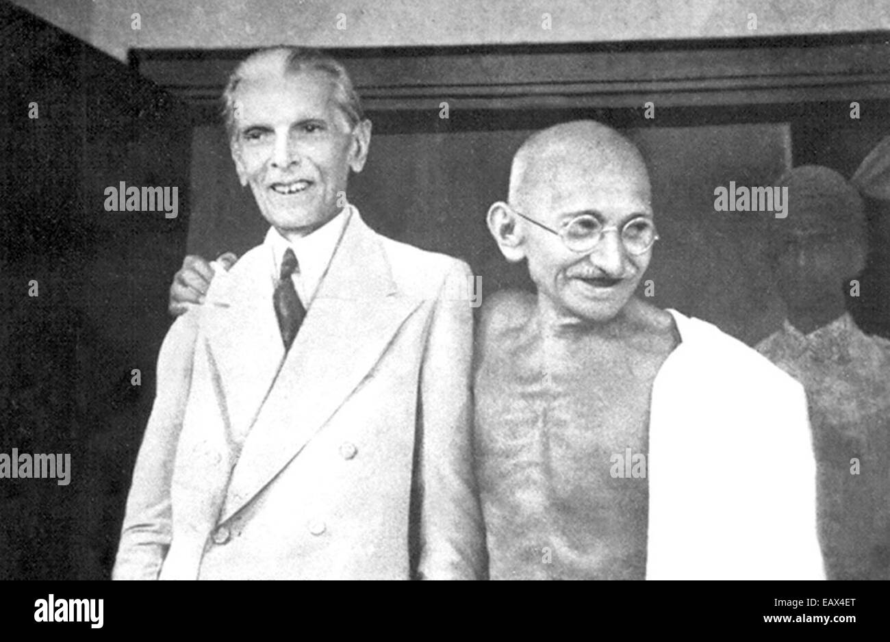 MUHAMMAD ALI JINNAH at left with fellow Indian leader Mohandas Gandhi in  1944 Stock Photo