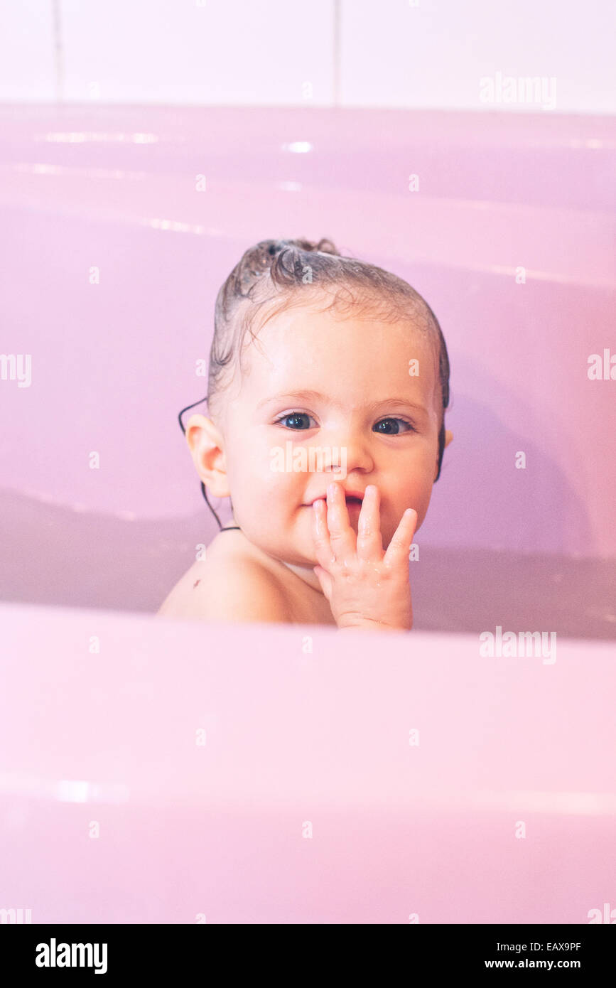 Baby family bath hires stock photography and images Alamy