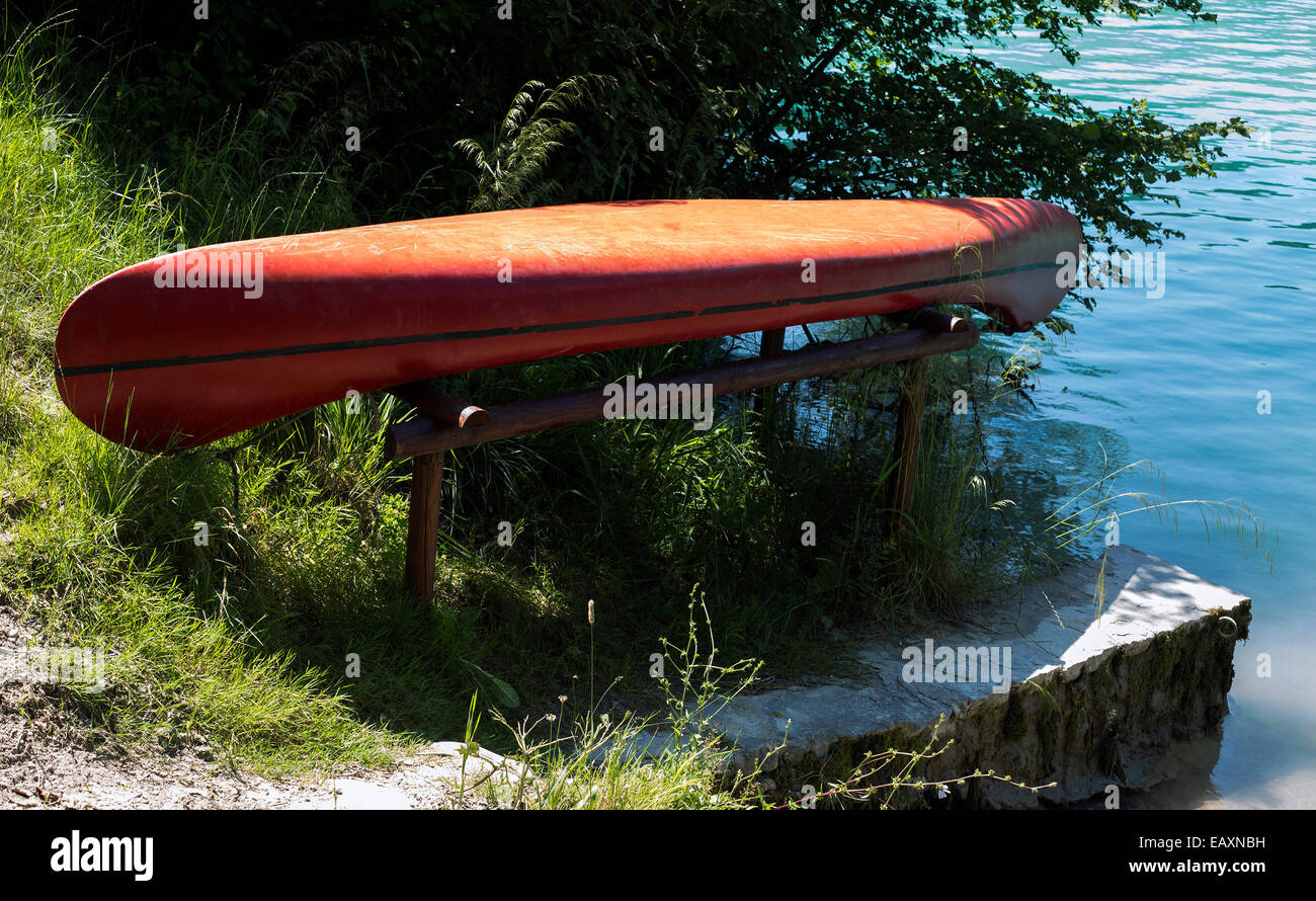Upside down canoe hires stock photography and images Alamy