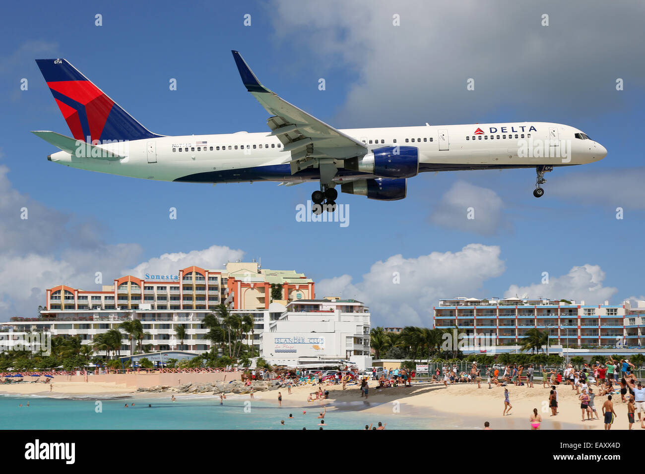 St. Martin - February 8, 2014: A Delta Airlines Boeing 757-200 with the registration N6714Q approaching St. Martin Airport (SXM) Stock Photo