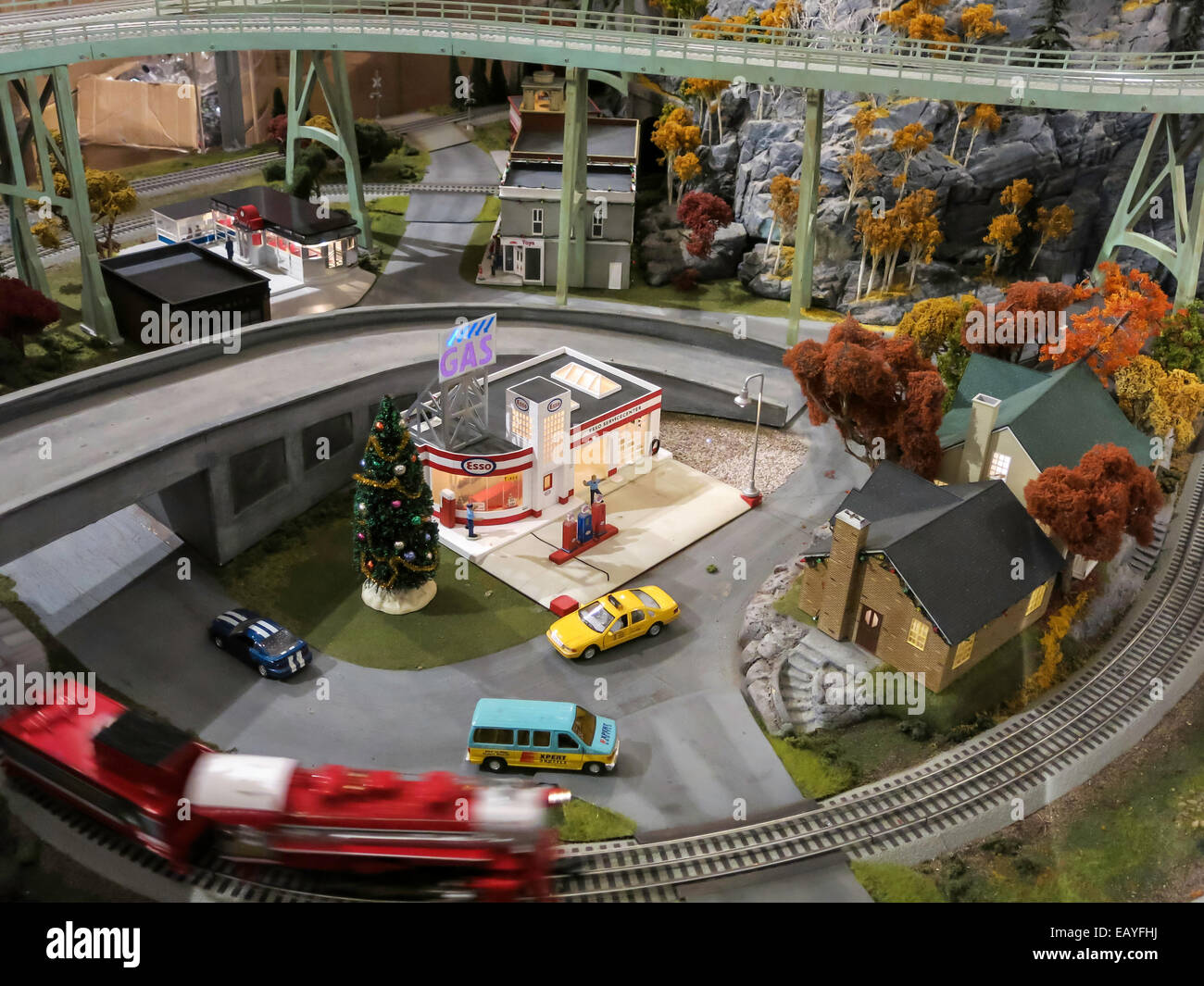 Annual Holiday Toy Train Display, Transit Museum, Grand Central