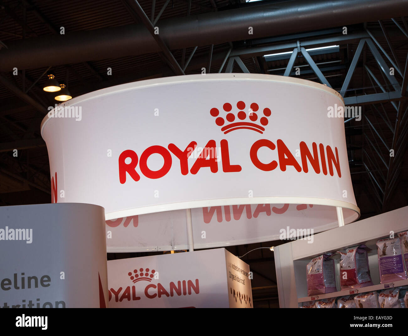 Birmingham, UK. 22nd Nov, 2014. Supreme cat show where all cats compete to be the Supreme cat from kittens to adult cats. Credit:  steven roe/Alamy Live News Stock Photo