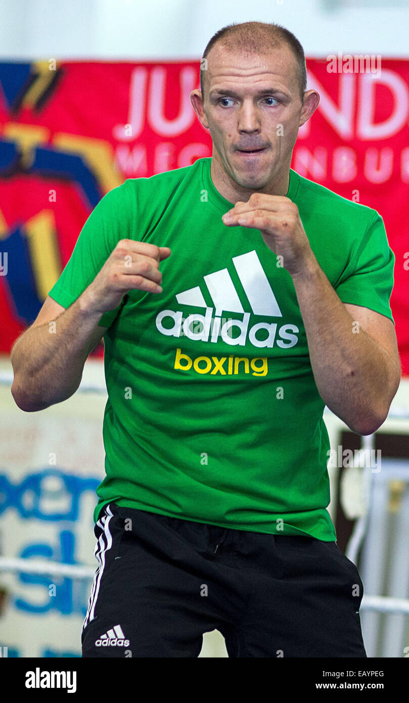 Schwerin, Germany. 20th Nov, 2014. World Boxing Association (WBA) world