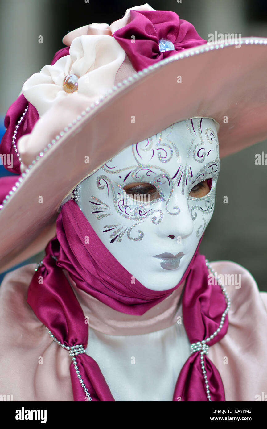 Venice carnival pink costume hi-res stock photography and images - Alamy