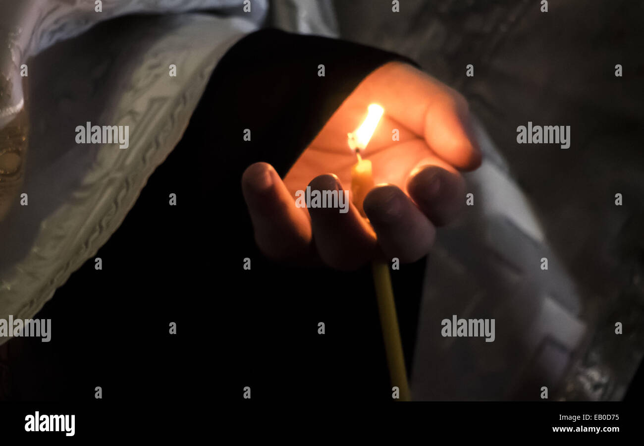 Candle in the wind hires stock photography and images Alamy