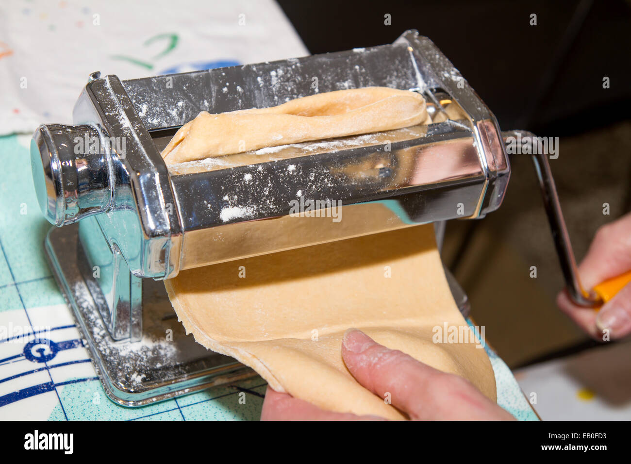 Noodle machine hi-res stock photography and images - Alamy