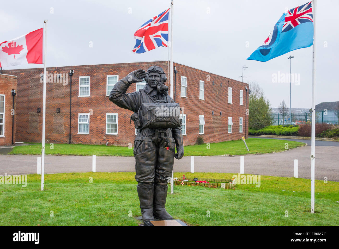 Statue of Andy Mynarski VC who acted with conspicuous bravery to try to release the trapped rear gunner over France WW2 Stock Photo