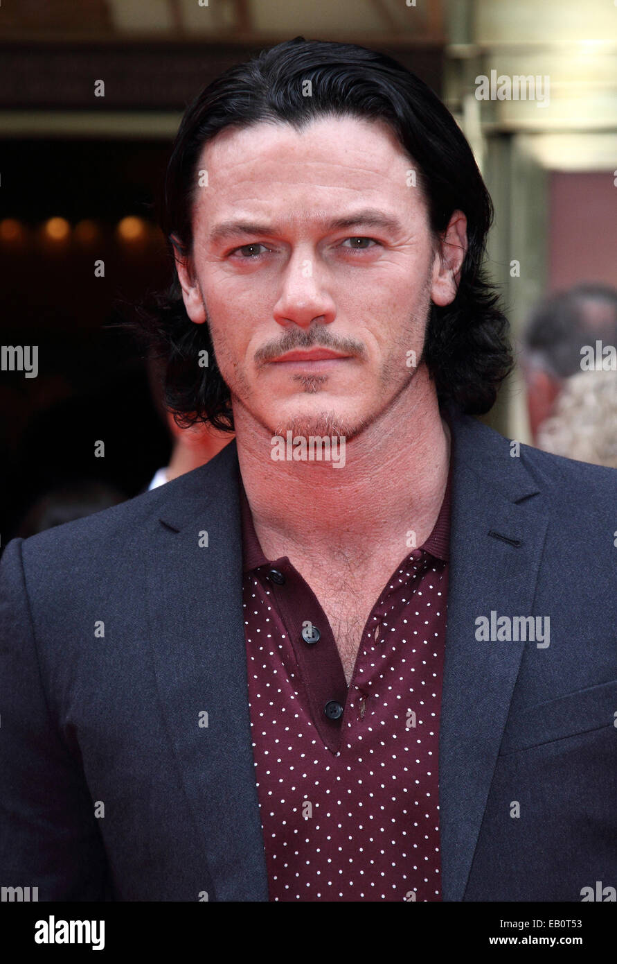 Luke evans miss saigon hires stock photography and images Alamy