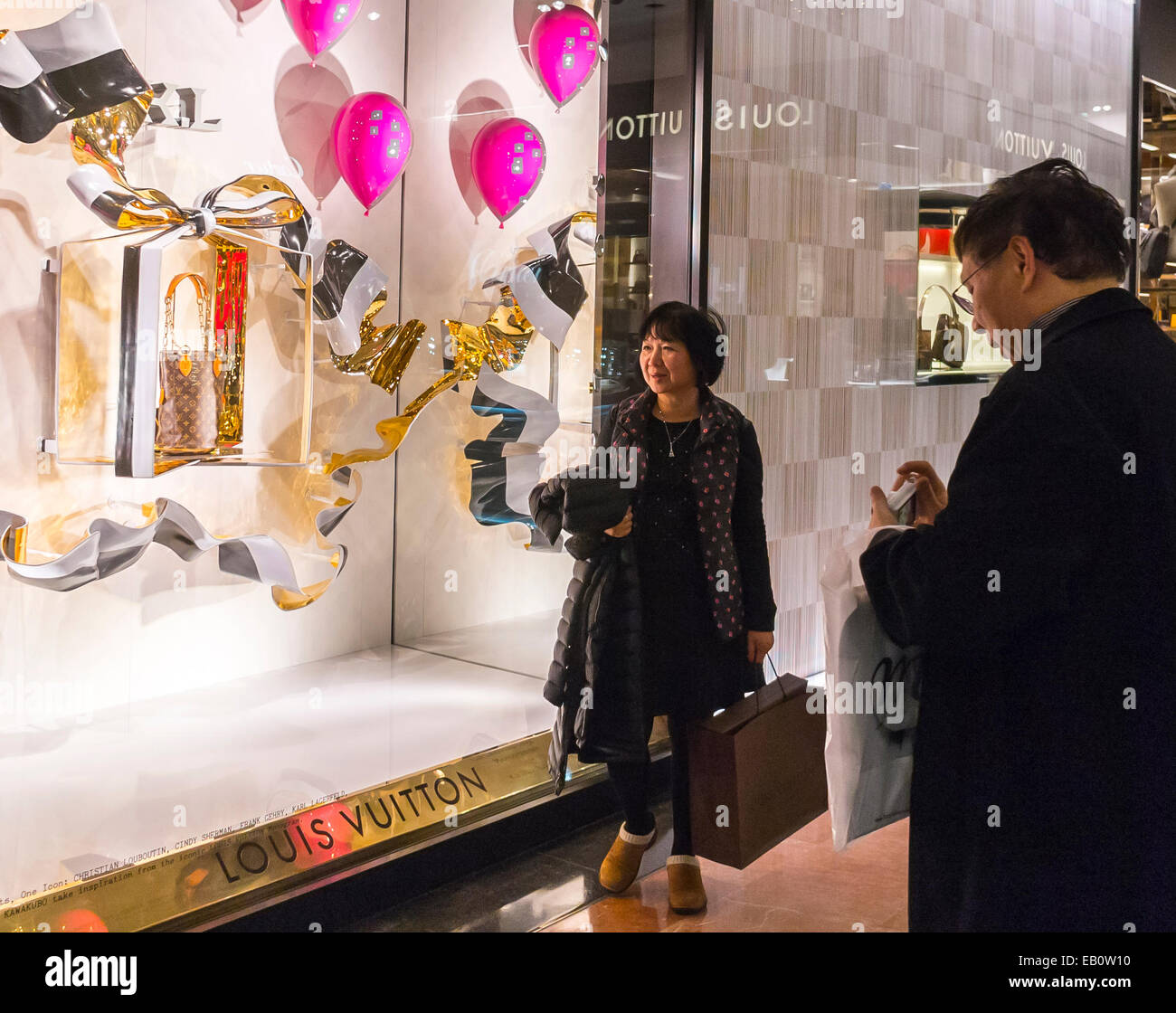 Pedestrians pass a Louis Vuitton luxury clothing boutique on Parizska  News Photo - Getty Images
