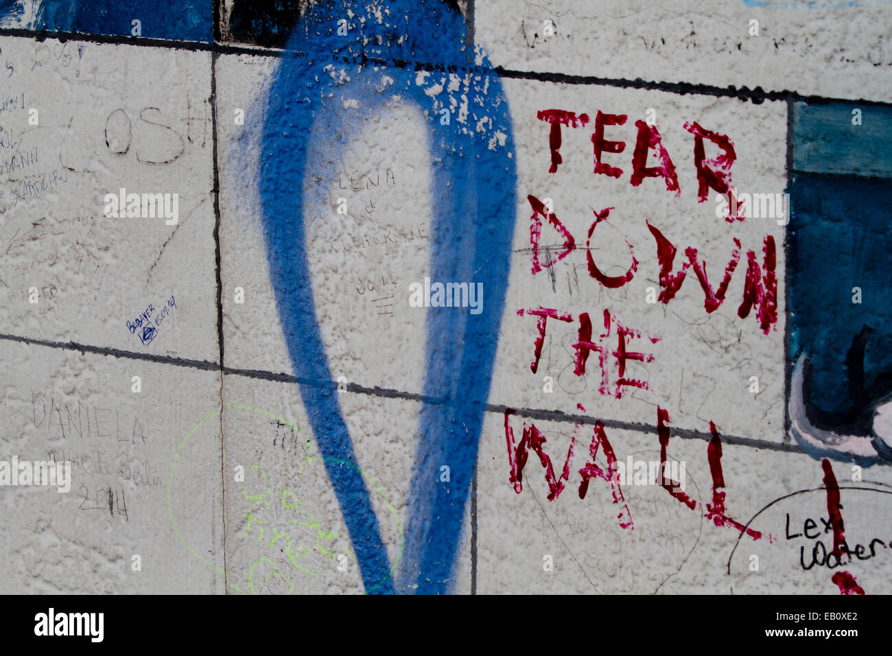 Berlin wall Street Art Graffiti tear down the wall Stock Photo