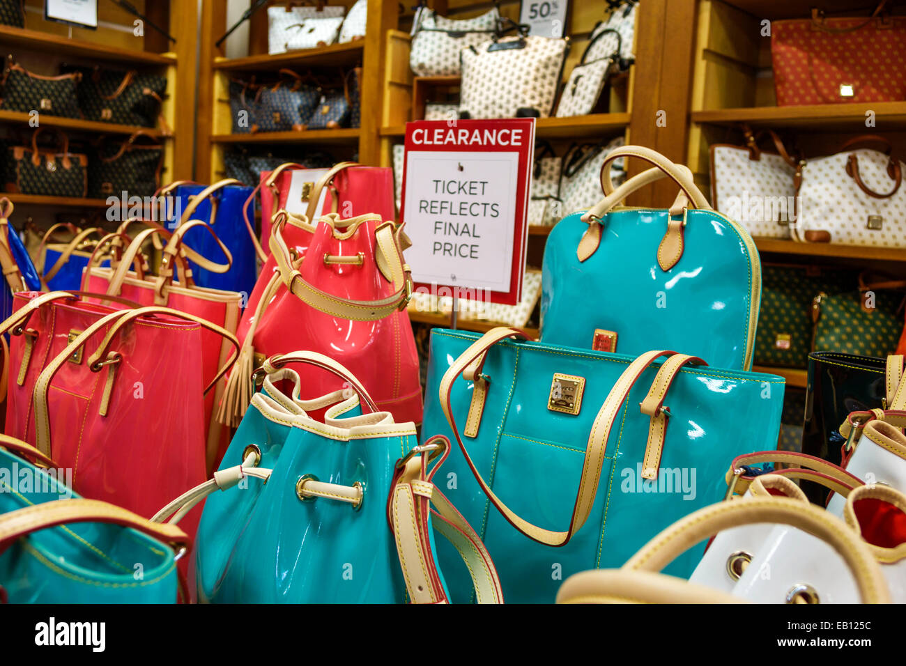 dooney and bourke handbags clearance