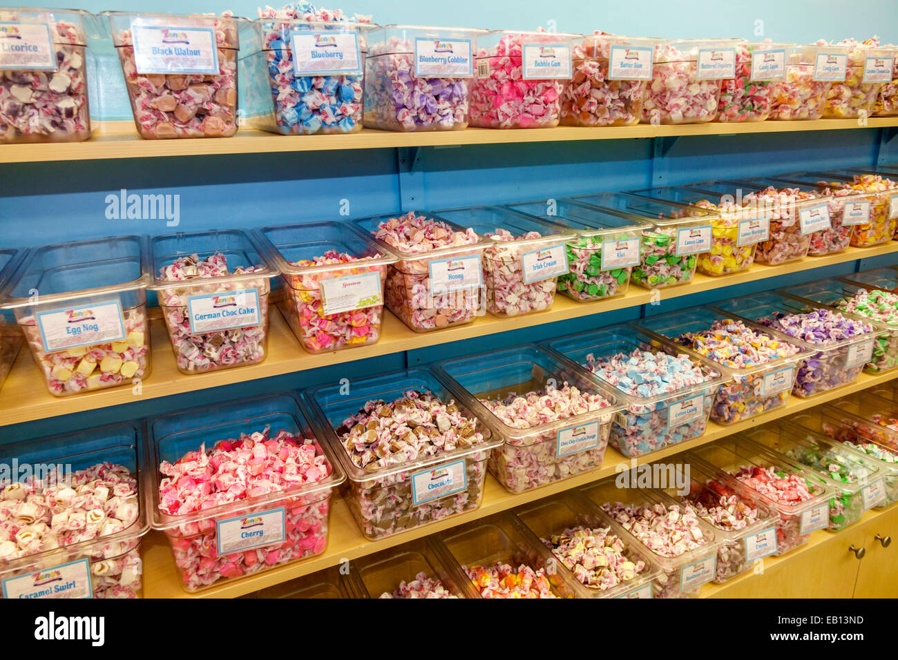 Zenos boardwalk sweet shop hi-res stock photography and images - Alamy