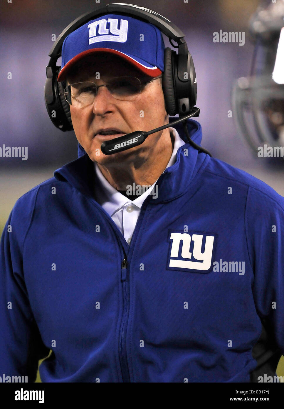 Michael strahan and tom coughlin hi-res stock photography and images - Alamy