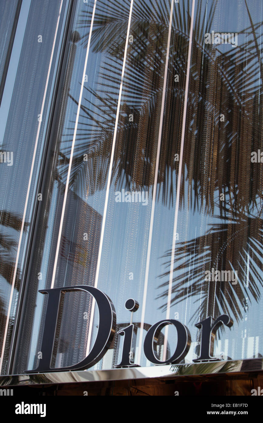 Beverly Hills Usa Aug 2021 Beautiful Reflections Glass Facade Dior