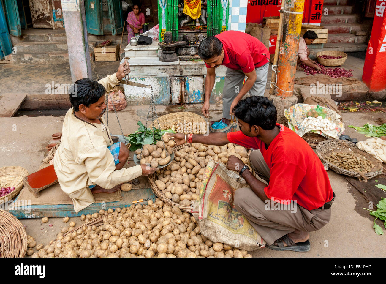 Men Buying Potatoes, Vegetable Market, Varanasi, India Stock Photo Alamy