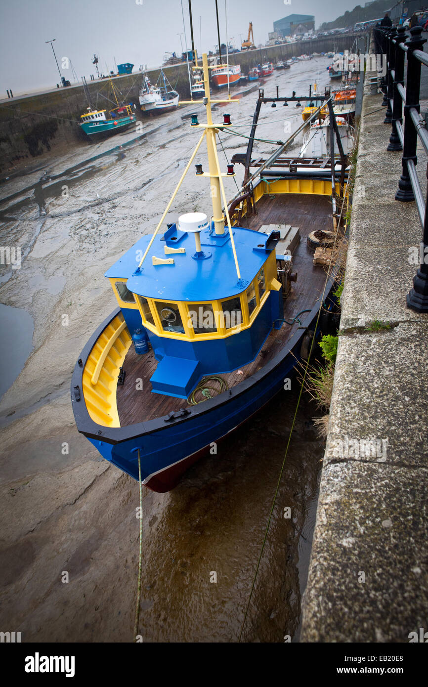 Boat trawler padstow harbour hi-res stock photography and images - Alamy
