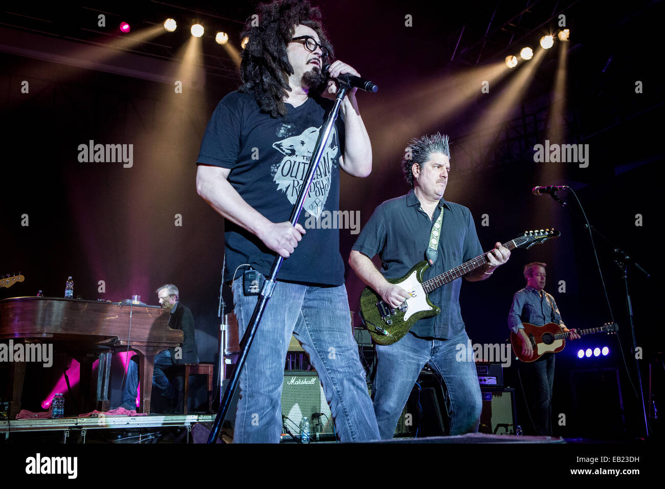 Counting crows milan hi-res stock photography and images - Alamy