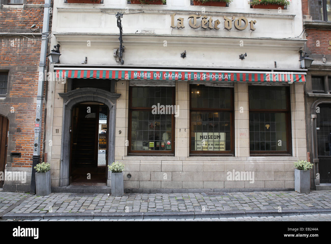 brussels cocoa chocolate museum exterior Stock Photo Alamy