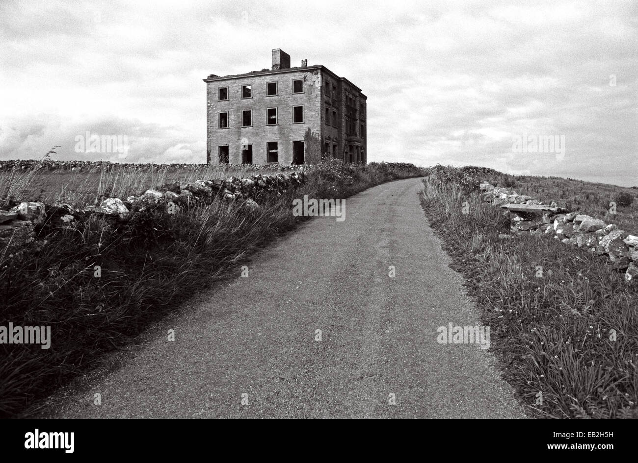TYRONE HOUSE RUINS, COUNTY GALWAY, IRELAND. BURNT DOWN BY THE LOCAL
