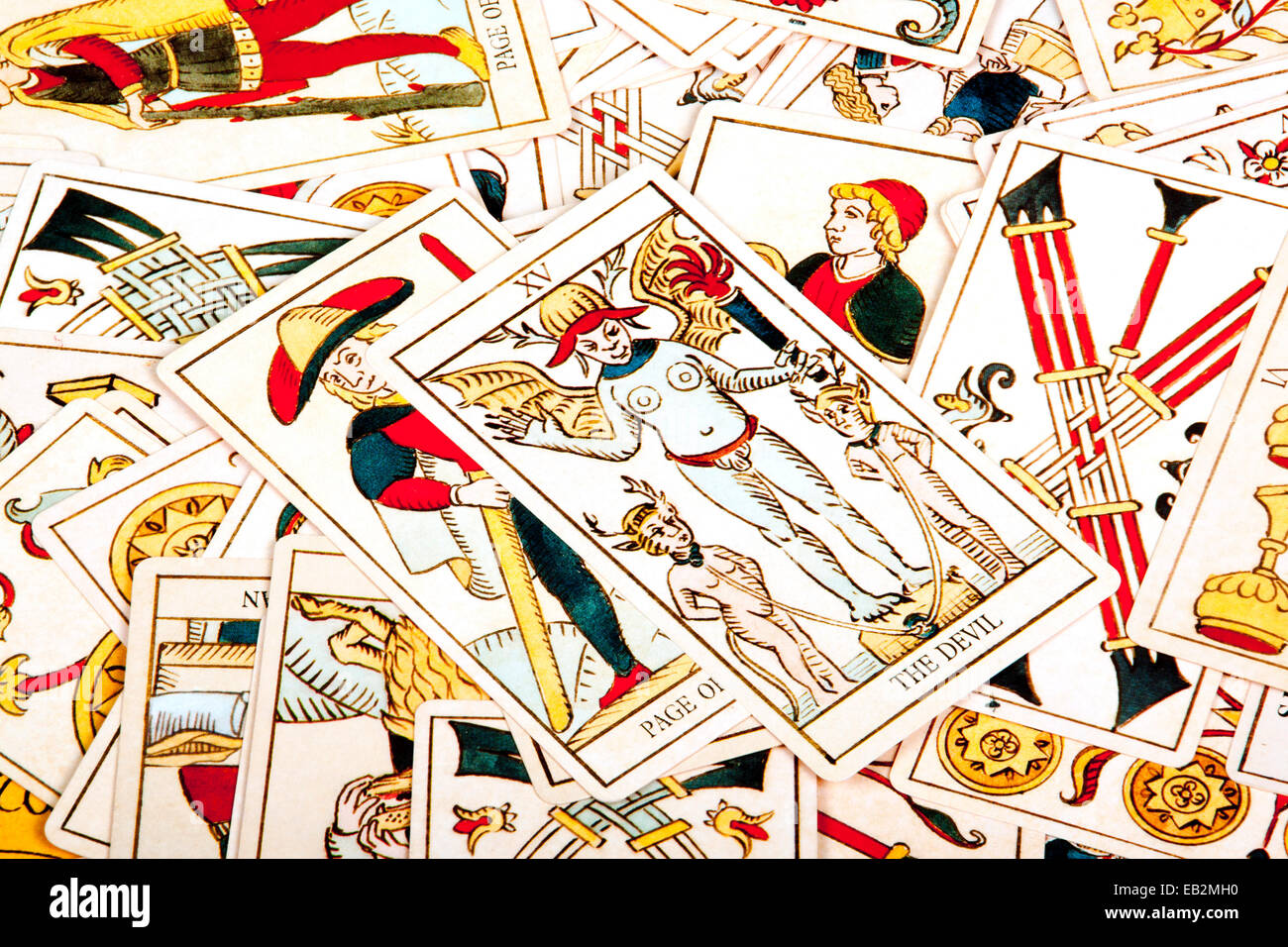Tarot Cards High Resolution Stock Photography and Images Alamy