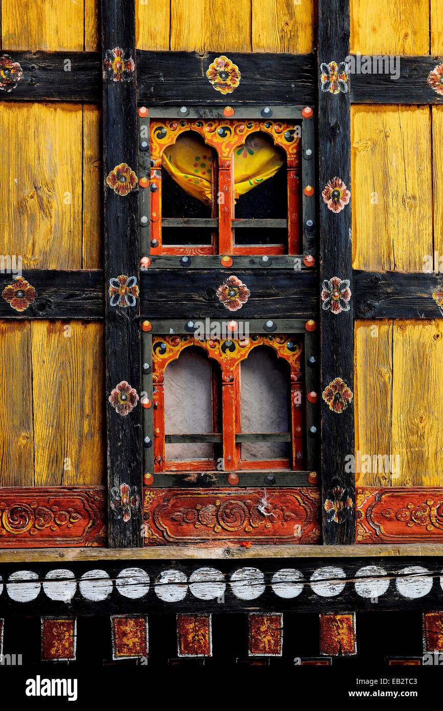 Parop Rabsel Ornate window at the Paro Dzong, Paro, Paro district, Bhutan Stock ...