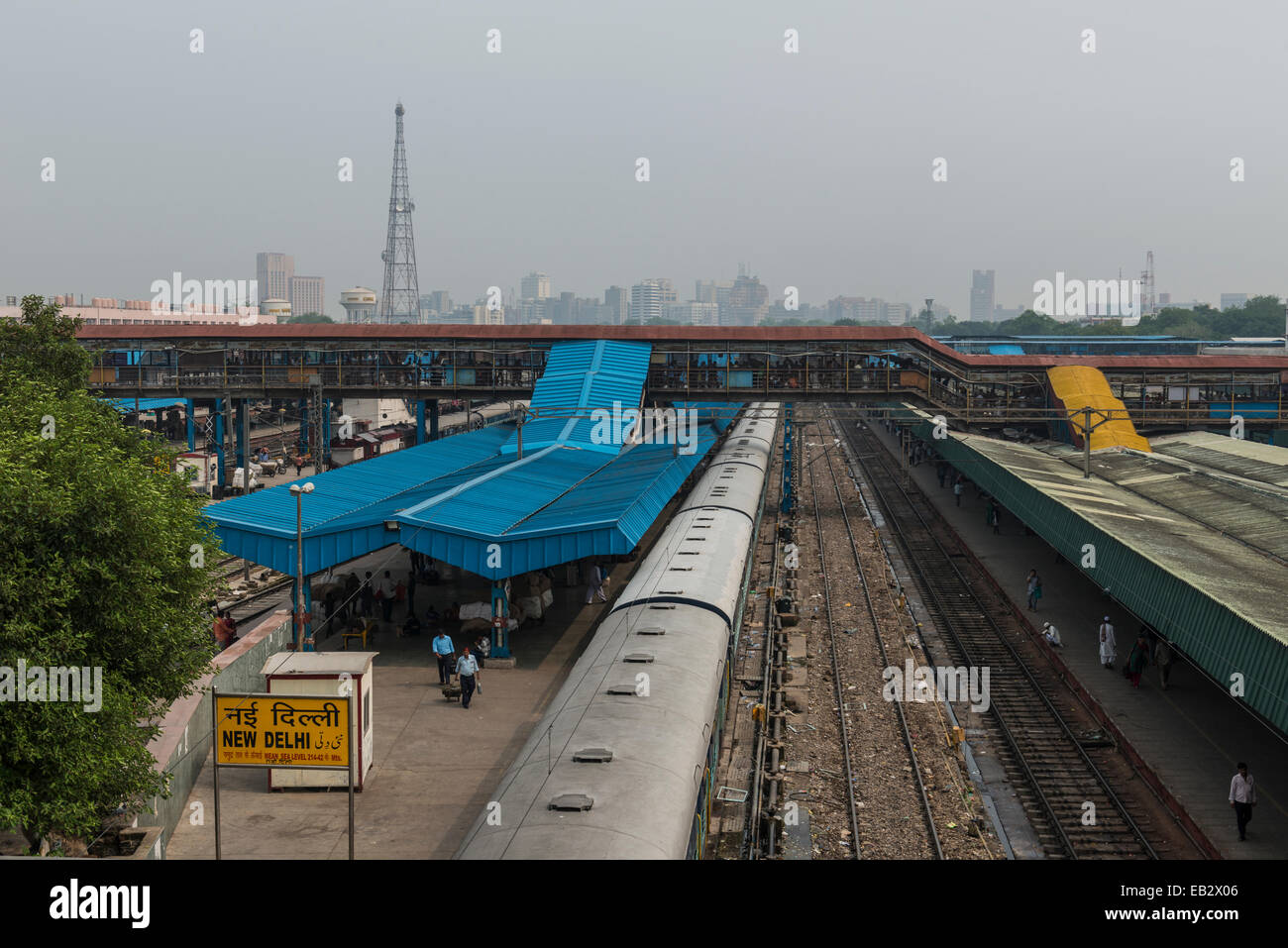 New Delhi Railway Station New Delhi Delhi India Stock Photo Alamy new-delhi-railway-station-new-delhi-delhi-india-stock-photo-alamy