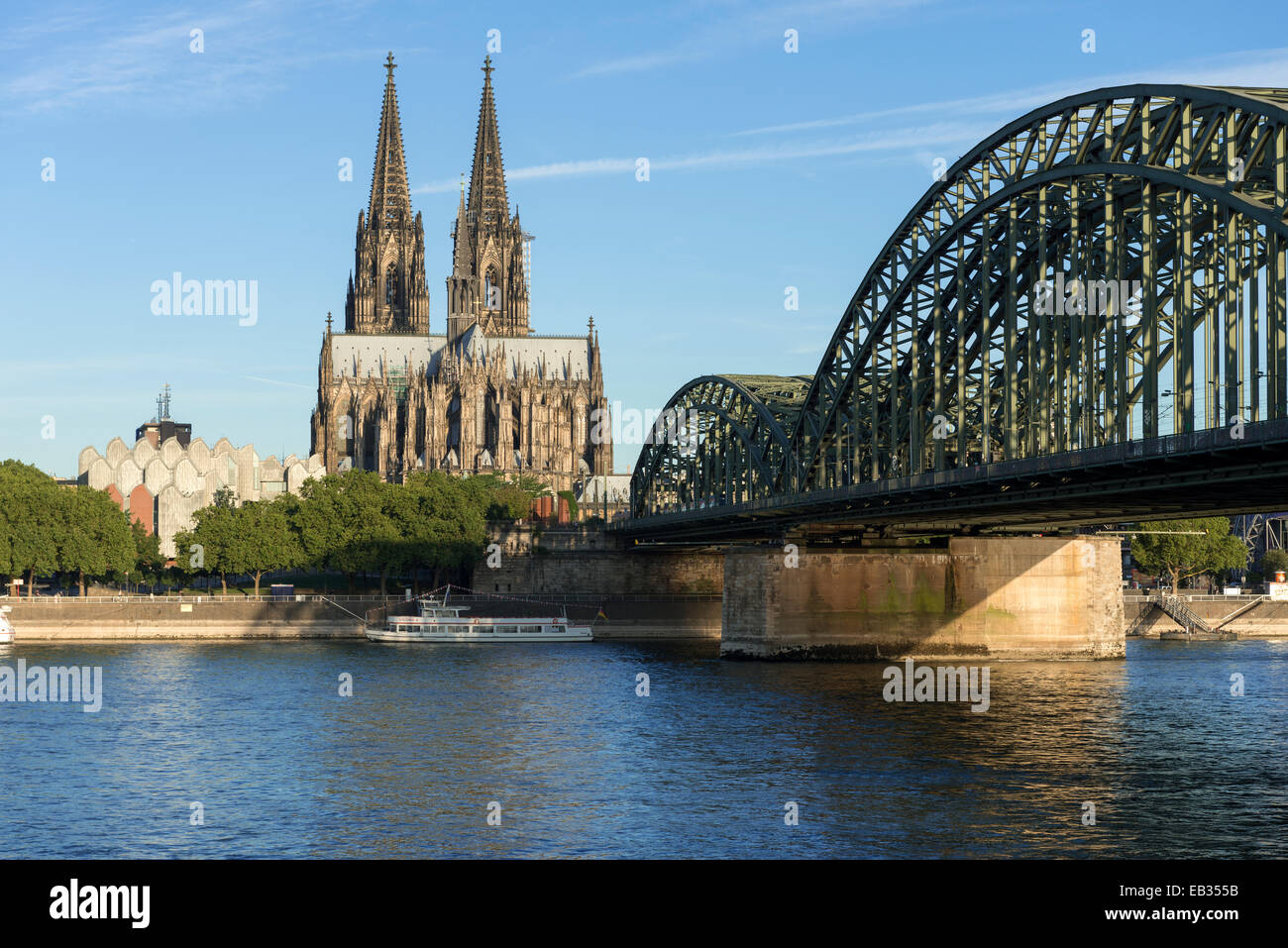 Cologne Cathedral and Hohenzollern Bridge, Cologne, Rhineland, North Rhine-Westphalia, Germany Stock Photo