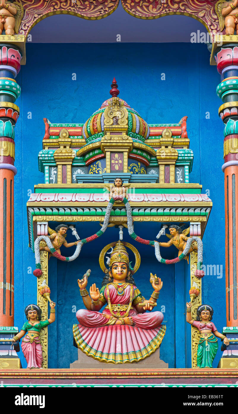 Statue of a goddess on the temple wall, Ramanathaswami Temple, Rameswaram, Pamban Island, Tamil Nadu, India Stock Photo