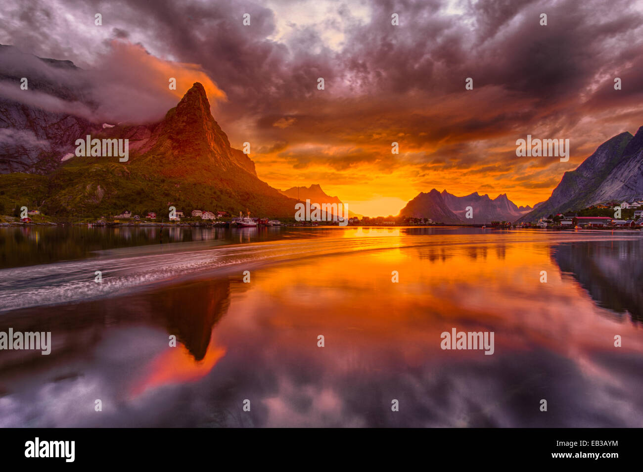 Norway, Lofoten, Reine, Landscape in midnight sun Stock Photo