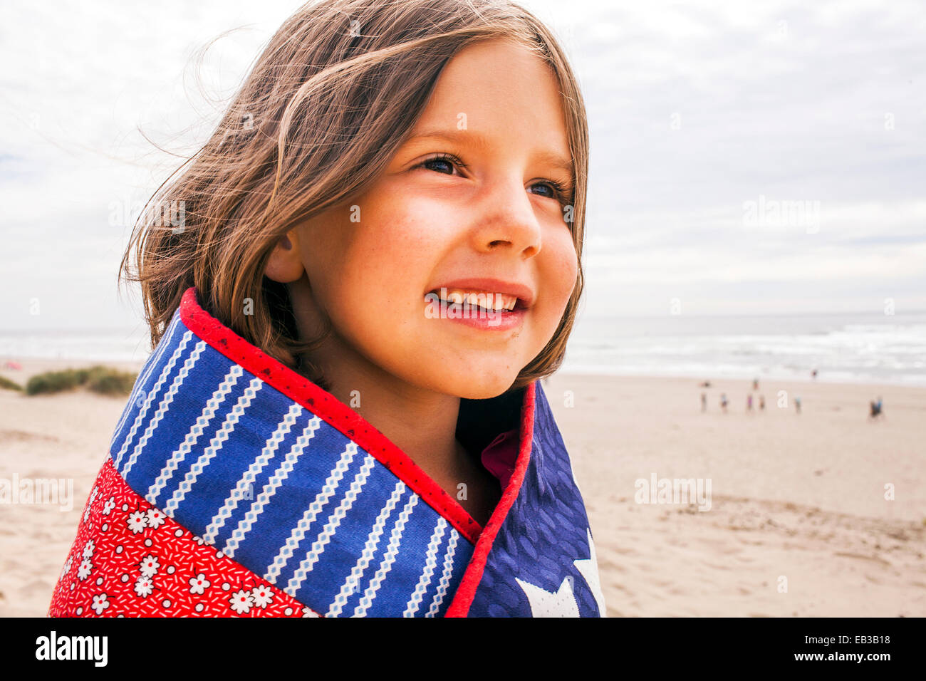 Girl wrapped in blanket hires stock photography and images Alamy