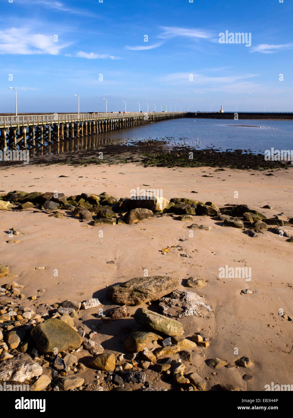 Amble by the sea hires stock photography and images Alamy