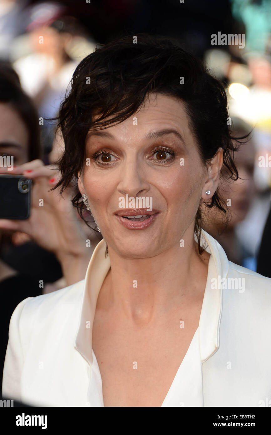 The 67th Annual Cannes Film Festival - 'Clouds Of Sils Maria' - Premiere  Featuring: Juliette Binoche Where: Cannes, France When: 23 May 2014 Stock Photo