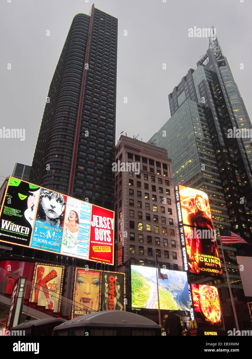 Times Square Iconic Sign Iconic times square hi-res stock photography and images - Alamy