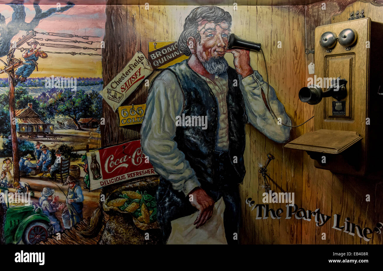 Leslie, USA. 25th Nov, 2014. One of the many displays at the