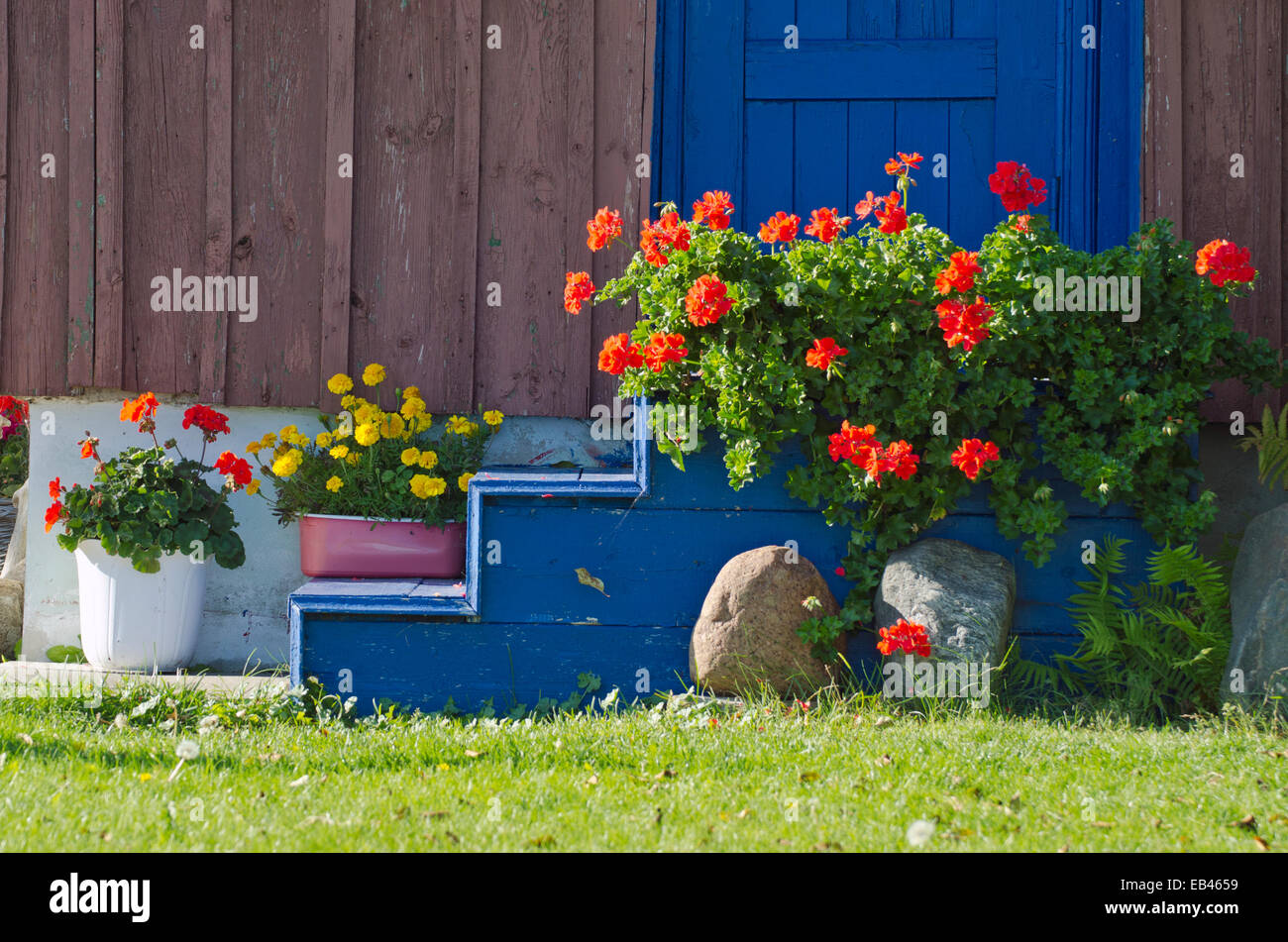 Beautiful summer house hi-res stock photography and images - Alamy