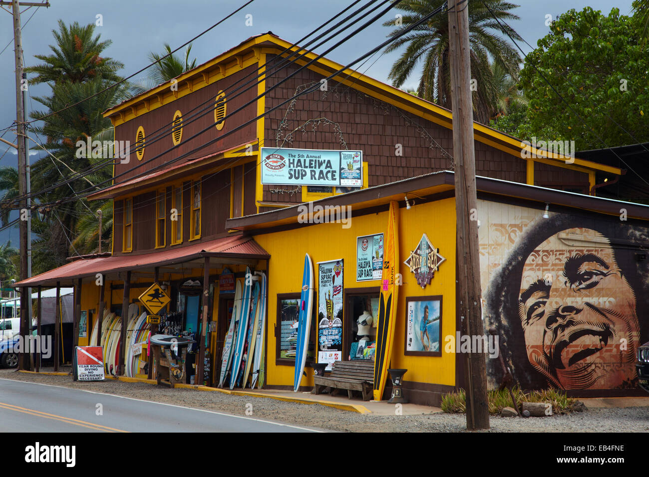 Historic Surf n Sea shop (1921), Haleiwa, Oahu, Hawaii, USA Stock Photo