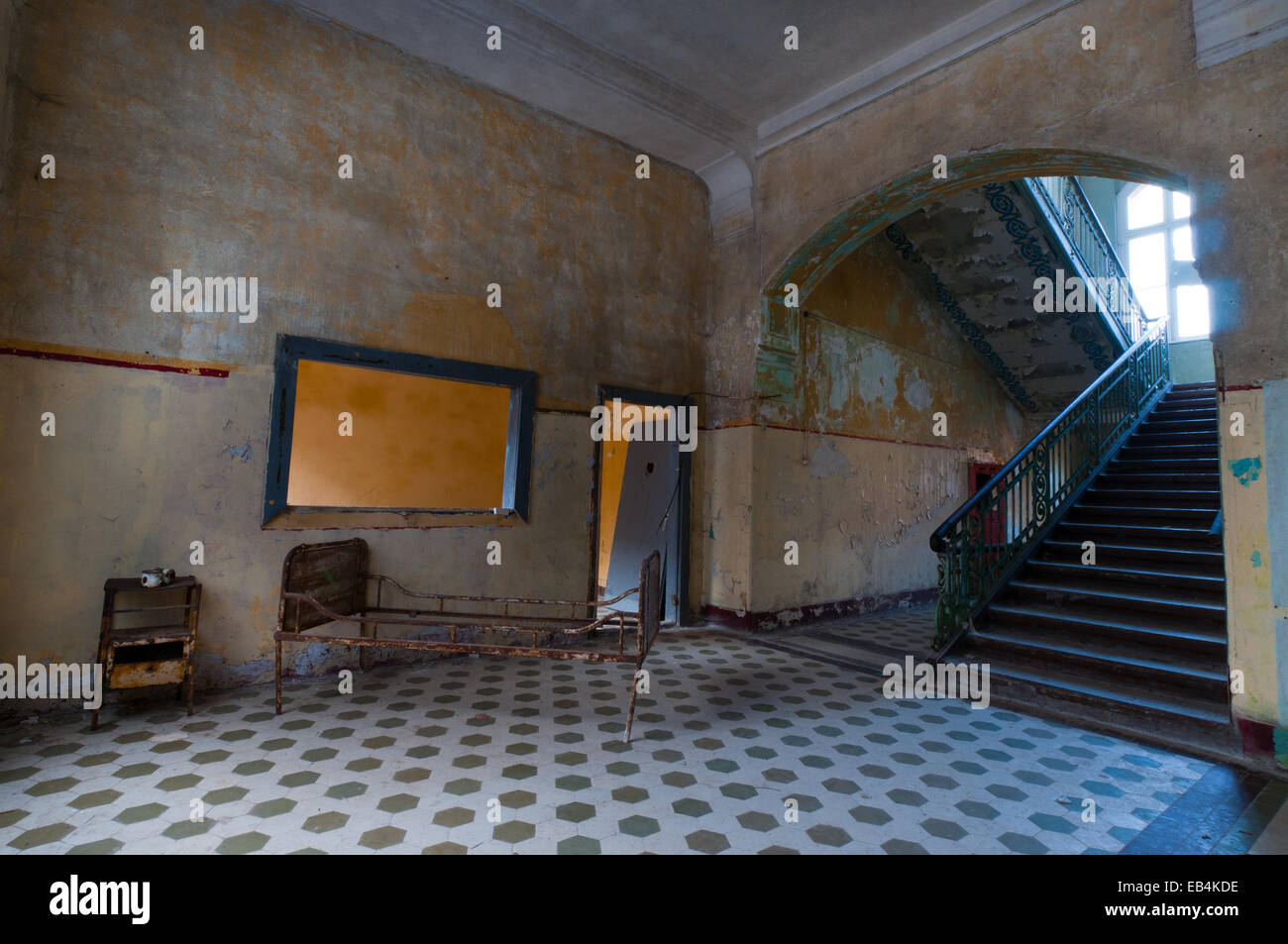 Clinic Hall Hi Res Stock Photography And Images Alamy