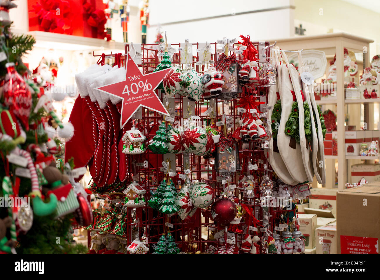 Christmas Tree decorations at Macy's department store in The Florida ...