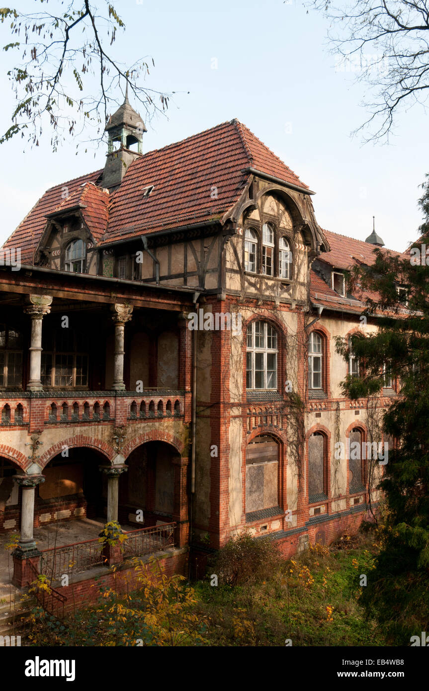 Beelitz Heilstaetten former TB hospital and Russian military hospital,  abandoned place near Berlin Stock Photo - Alamy, image size:863x1390