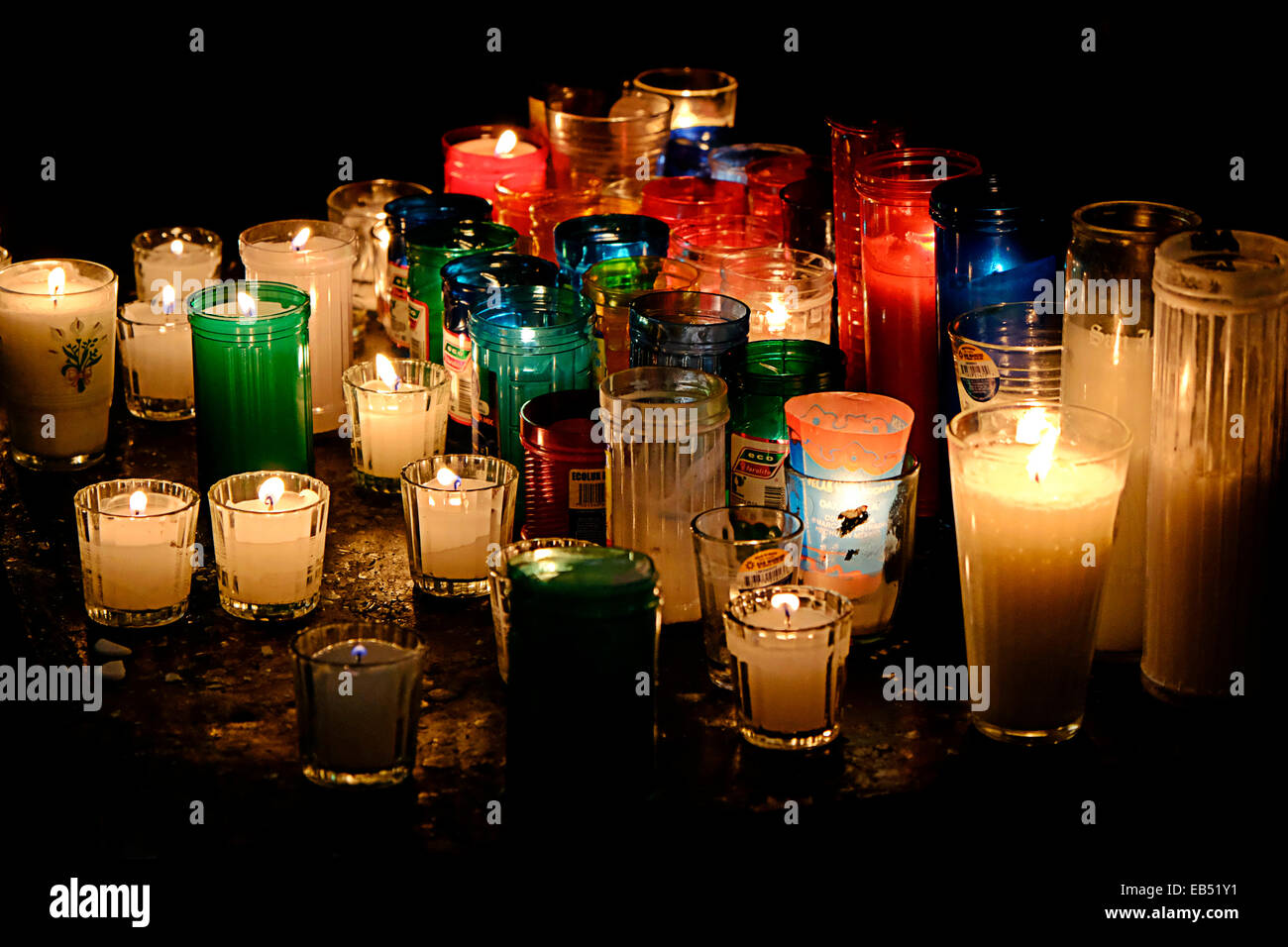 Veladoras, Votive Candles in Mexican Church Stock Photo - Alamy