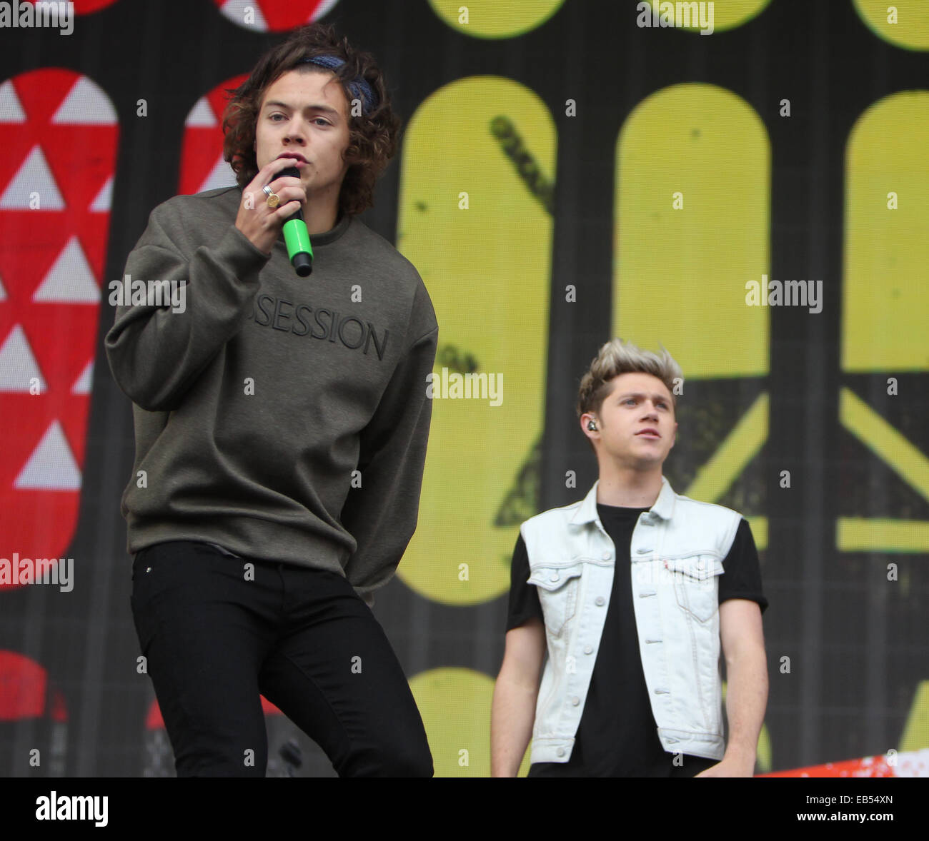 Radio 1's Big Weekend Glasgow - Performances - Day 2 Featuring: Louis  Tomlinson Where: Glasgow, Stock Photo, Picture And Rights Managed Image.  Pic. WEN-WENN21392115