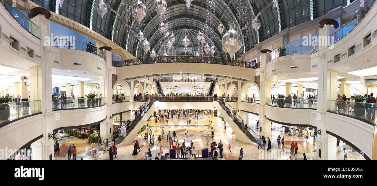 Dubai shopping mall interior hi-res stock photography and images - Alamy