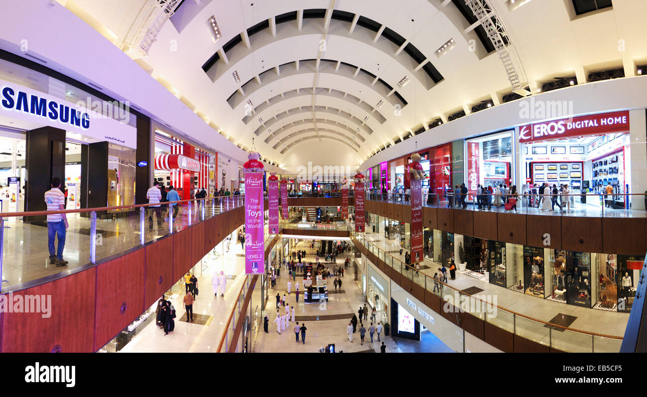 Shopping mall uae hi-res stock photography and images - Alamy